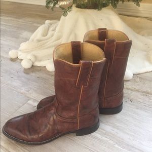 Barely worn Justin flex fit roper boots. Size 11.5